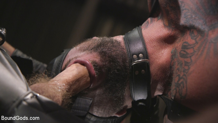KINK-41621 Muscled hunk begs for his master&amp;#39;s abuse