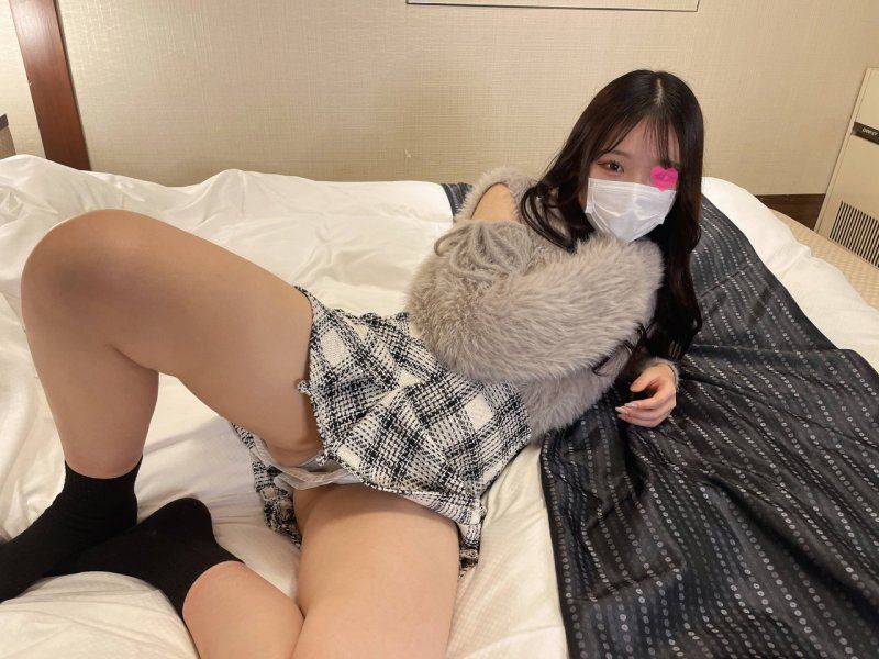 FC2-PPV-4582289 【素人真实性爱 #021】超棒的素人美织酱。每次见面都越来越可爱的苗条性感大学生无套中出。【评论特典】