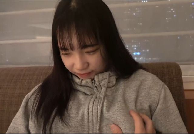 FC2-PPV-4605464 【素人个摄】【露脸】【中出】用乳头感受到柔软丰满的身体 - 20歳玩弄过的自拍担保
