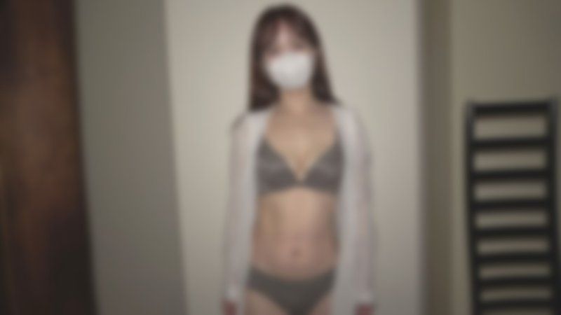 FC2-PPV-4837194 【无码・完全素人】喜欢被激烈对待的单身妈妈，被手指搅拌、大量喷射湿透，被大叔的极粗勃起鸡巴活塞运动到尖叫